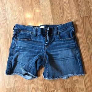 Like new J Crew Stretch Jean shorts size 28